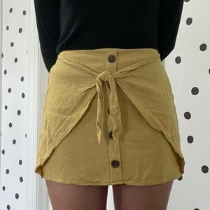Yellow skirt, pink lily size medium